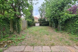 Garden grass area- click for photo gallery
